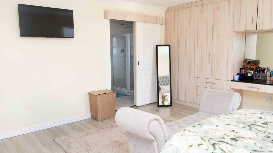 3 Bedroom Property for Sale in Lovemore Park Eastern Cape